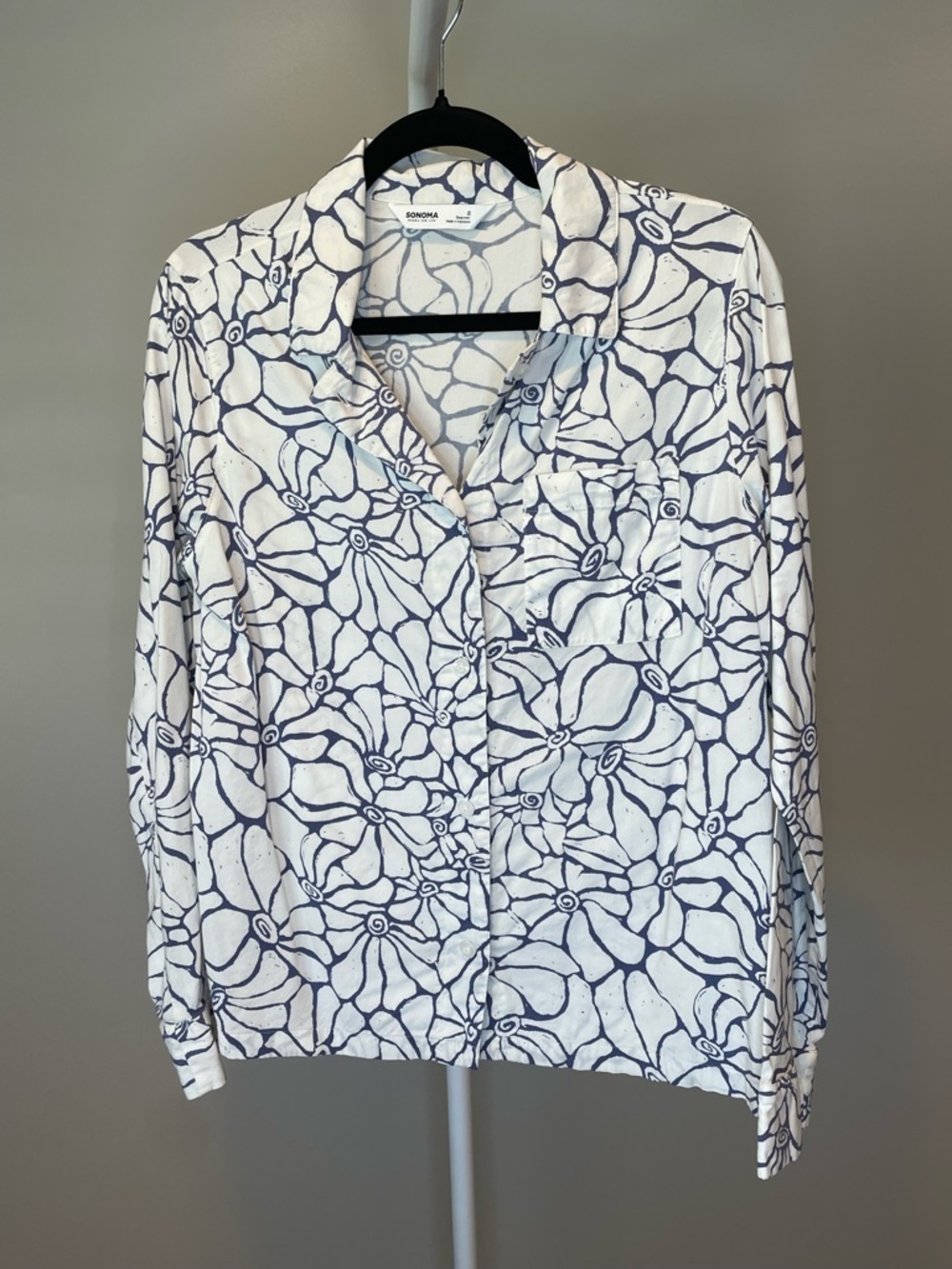 Sonoma White Pajama Top with Navy Floral Outline